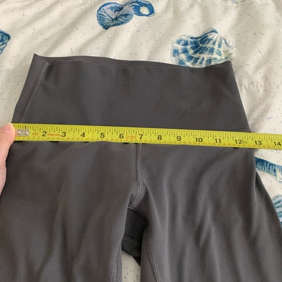 lululemon athletica Gray Leggings size 6 - Picture 3 of 6